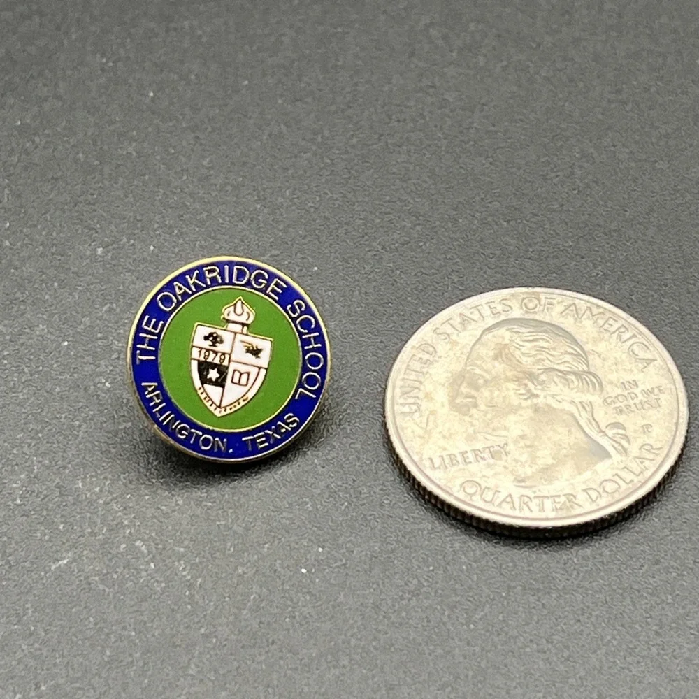 The‎ Oakridge School Arlington Texas Lapel Hat Pin